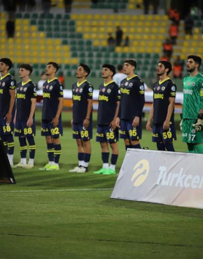 Fenerbahçe Yönetiminden U19 takımına jest