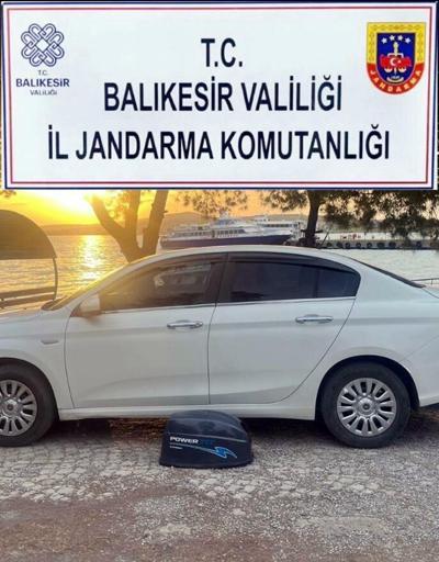 Balıkesirde 29 kaçak göçmen ile 2 organizatör şüphekisi yakalandı