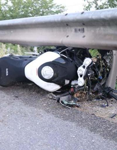 Bariyere çarparak 27 metre savruldu: Motosiklet sürücüsü kazada can verdi...