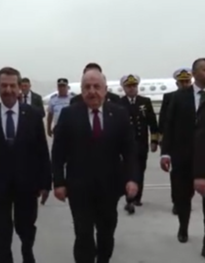 Milli Savunma Bakanı Yaşar Güler ve komutanlar KKTCde