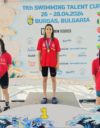 Edirneli milli yüzücü Beyza Işıktan, Bulgaristanda altın madalya