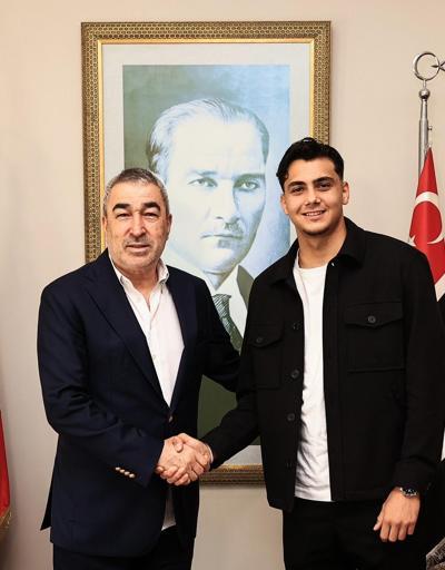 Beşiktaş’ta genç golcüye yeni kontrat