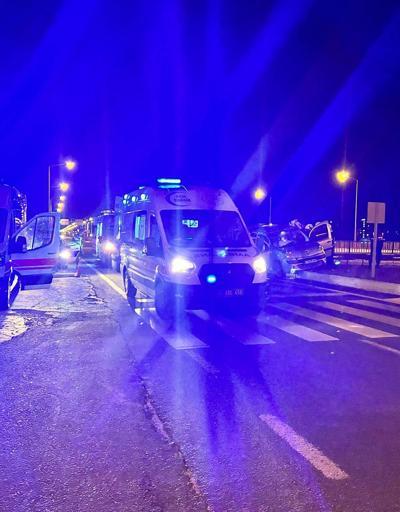 Mardinde devrilen hafif ticari araçtaki 4 kişi yaralandı