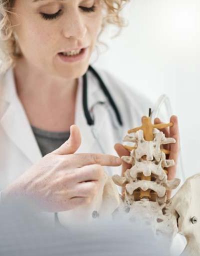 Sessizce ilerleyen tehlike: Osteoporotik omurga kırıkları