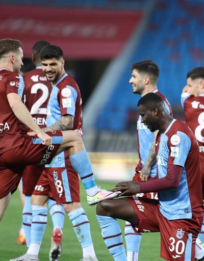 Trabzonsporun ikilisi çok can yakıyor Onuachu - Visca