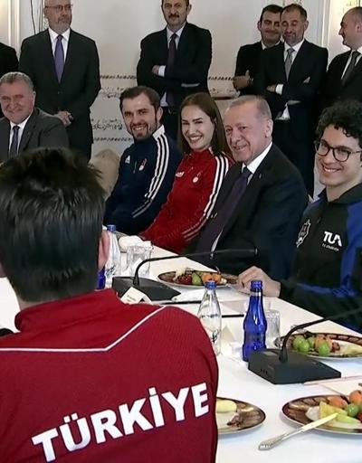 Cumhurbaşkanı Erdoğan gençlerle buluştu: “19 Mayıs milletimizin hür ve bağımsız yaşama kararlılığının sembolüdür”