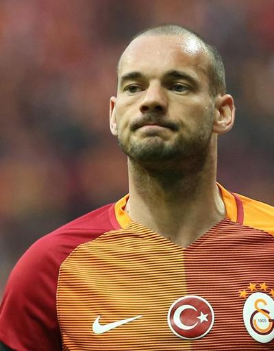 Wesley Sneijderin derbi paylaşımı Fenerbahçe taraftarını kızdırdı