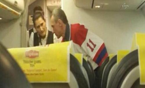 Türk yolcu uçağını kaçırma girişimi