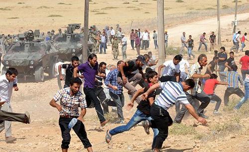 IŞİDden kaçan 5 bin Suriyeli Türkiyeye geldi