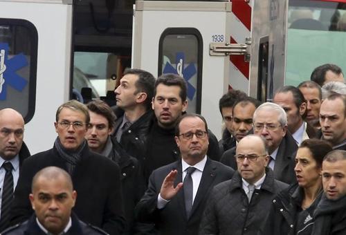Pariste mizah dergisi Charlie Hebdoya silahlı saldırı