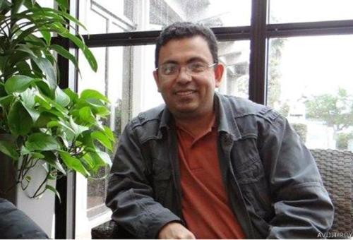 Bangladeşli ateist yazar parçalanarak öldürüldü