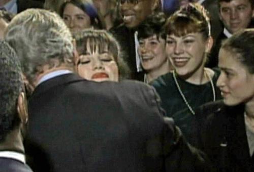 Monica Lewinsky 19 yıl sonra Oval Ofis skandalını anlattı