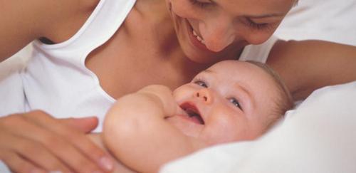 Anne sütü ile beslenen bebeklerde kanser olma riski azalıyor