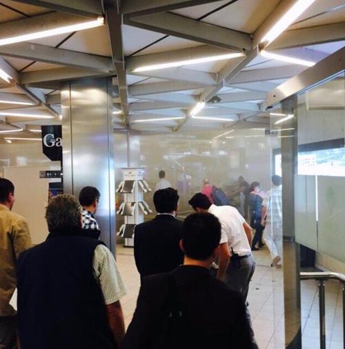 İstanbul Atatürk Havalimanında asma kat çöktü