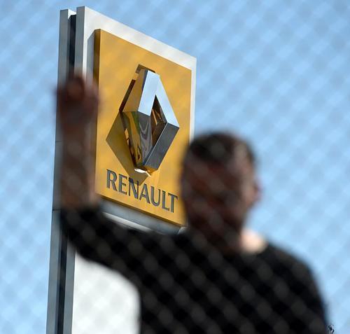 Bursada Renault işçileri üretimi durdurdu