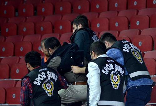 Anadolu Efes: 85 - Trabzonspor Medical Park: 56