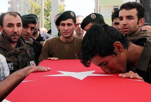 Silopideki saldırıda ölen polisler, son yolculuğuna uğurlanıyor