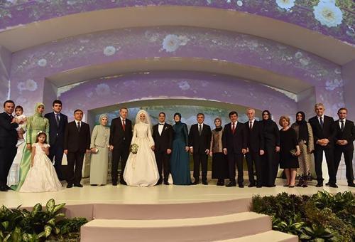 Abdullah Gülün oğlu Erdoğanın şahit olduğu nikahla evlendi