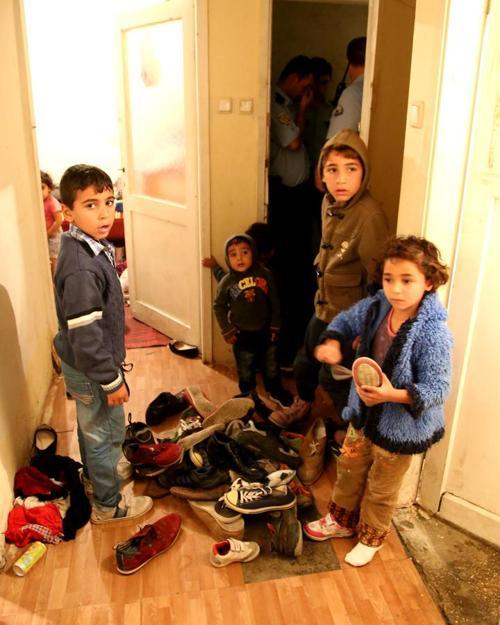 İki odalı evden 24 Suriyeli çıktı