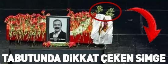 Sırrı Süreyya Önderin tabutunda dikkat çeken simge: ZENTİN DALI
