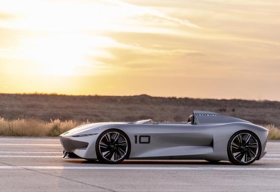 Infinitiden tek  koltuklu elektrikli