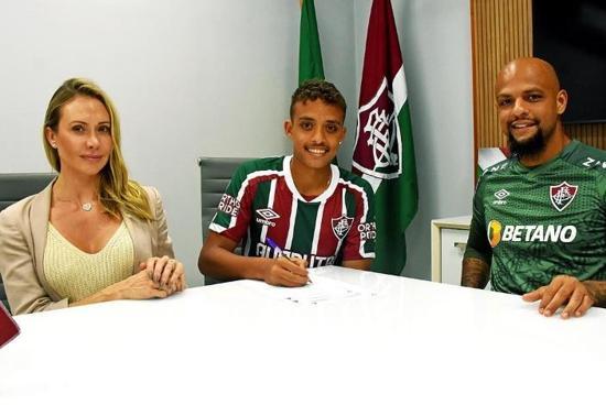 Felipe Melo'nun oğlu Davi imzayı attı