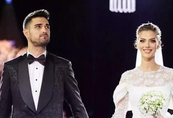İkiz bebeklerine hamile olan Yasemin Şefkatli'den karnı burnunda paylaşım
