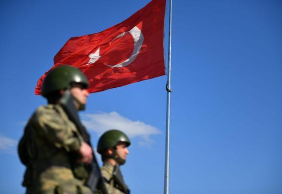 MSB duyurdu: Yunanistan sınırında 2 FETÖ üyesi yakalandı