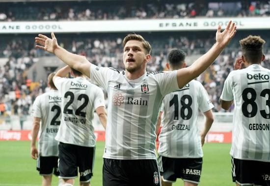 Beşiktaşta Semih Kılıçsoy için 4 kulüp kapıda Transferde EURO 2024ü bekliyorlar...