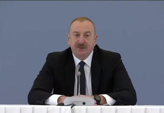 Aliyev, 3 ülkeyi işaret etti... Ermenistanı silahlandırıyorlar