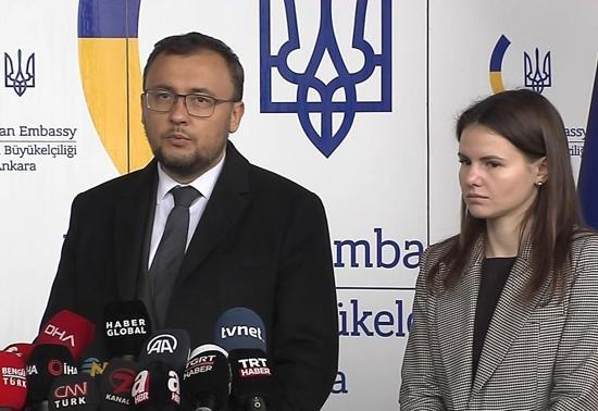 Ankara-Kiev hattında görüşme trafiği Ukrayna Başbakanı Türkiyeye gelecek