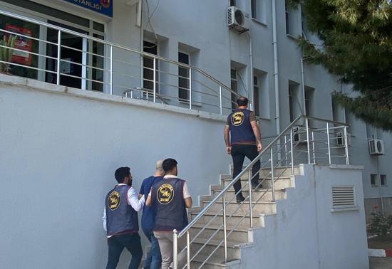 Adana’da aranan 15 kişi yakalandı