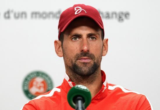 Novak Djokovic, hayranlarına kötü haberi verdi