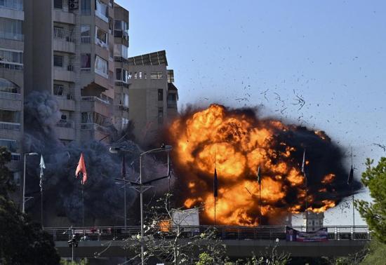 İsrail yasaklı silahlı kullanıyor... Lübnan: Fosfor bombalarıyla vuruyor