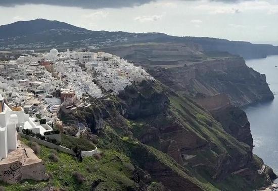 Santorini Adasından deprem göçü sürüyor