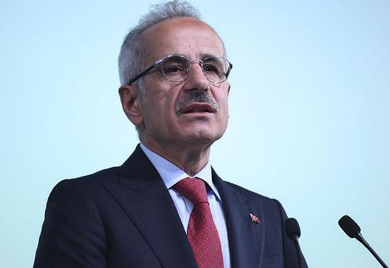 Bakan Uraloğlu 5G için tarih verdi: Statlarda bu akşam denemesini yapacağız