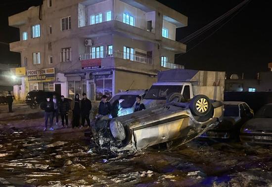 Halı saha maçı dönüşü feci kaza Hastaneye kaldırıldılar