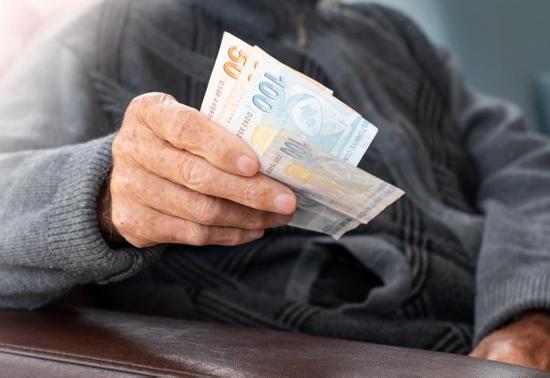 EMEKLİ PROMOSYONU 2025 | Mayıs 2025 emekli promosyonları yenilendi Hangi banka ne kadar veriyor