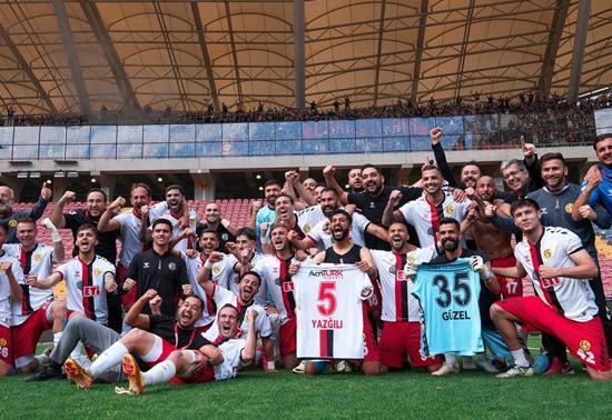 Eskişehirspor, profesyonel liglere döndü