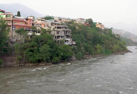 Hindistan, Pakistanın suyunu kesti