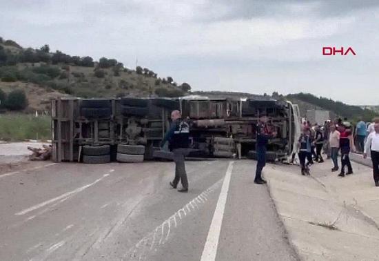 Çanakkale’de zincirleme kaza: 6 ölü