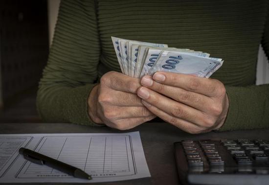 KONUT KREDİSİ 2025 | Ev hayali kuranlar için kötü haber: Faizler yükseldi, taksitler arttı 1 Milyon TLnin geri ödemesi dudak uçuklattı