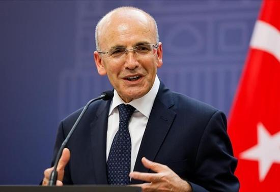Bu ziyaret başka Mehmet Şimşekin Londra çantasında öyle bir detay var ki
