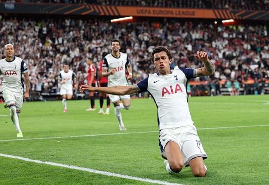 TOTTENHAM 1 - 0 MANCHESTER UNITED MAÇ SONUCU | 17 yıl sonra kupa kazandılar