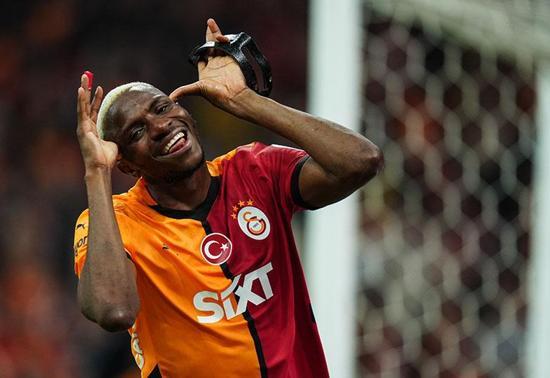 Okan Buruktan İtalyada Victor Osimhen zirvesi