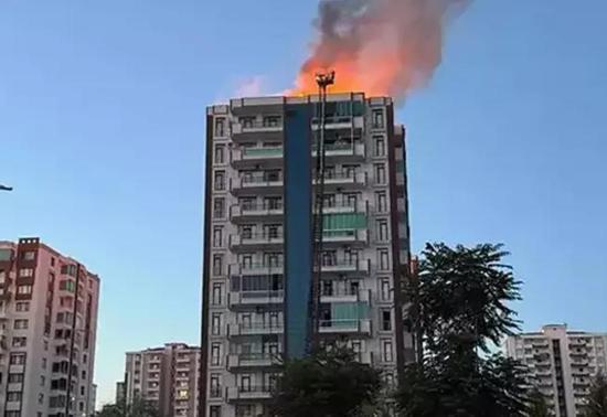 Diyarbakırdaki yangına ilişkin soruşturmada 2 tutuklama