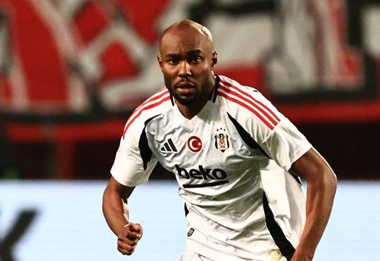 Beşiktaşa geri dönen Al Musratiden mesaj: Sezon başı kampını bekleyin