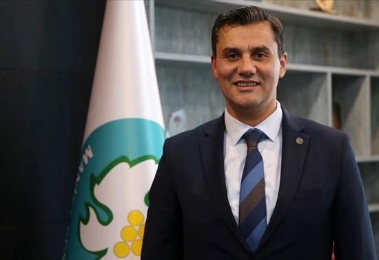 FERDİ ZEYREK NEDEN ÖLDÜ Ferdi Zeyrekin kızı Nehir kimdir Ferdi Zeyrekin hayatı ve aile yaşamı