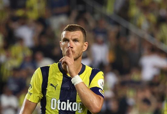 Fenerbahçe’den ayrılan Edin Dzeko’nun yeni adresi İtalya