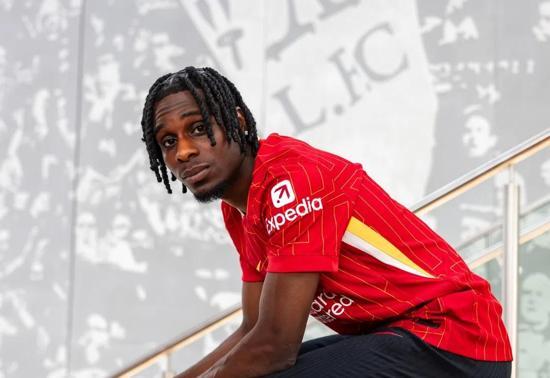 Liverpoolun yıldızı Jeremie Frimpong, Bodrumda 600 bin TL hesap ödedi